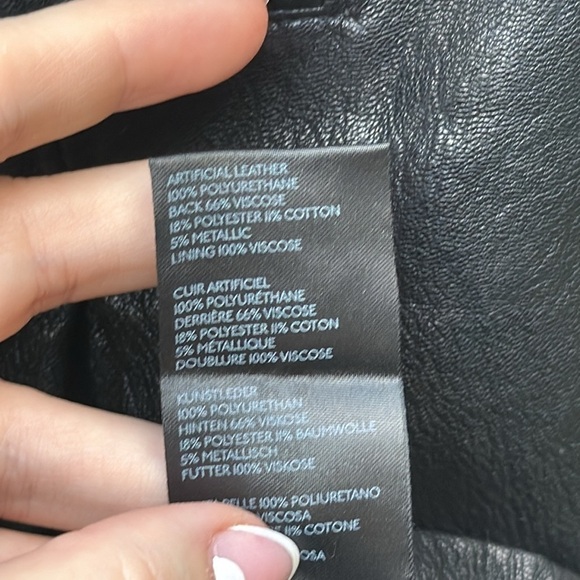 Free People Payton Paperbag Black Faux Leather Textured Mini Skirt, Size 2 - Picture 10 of 10